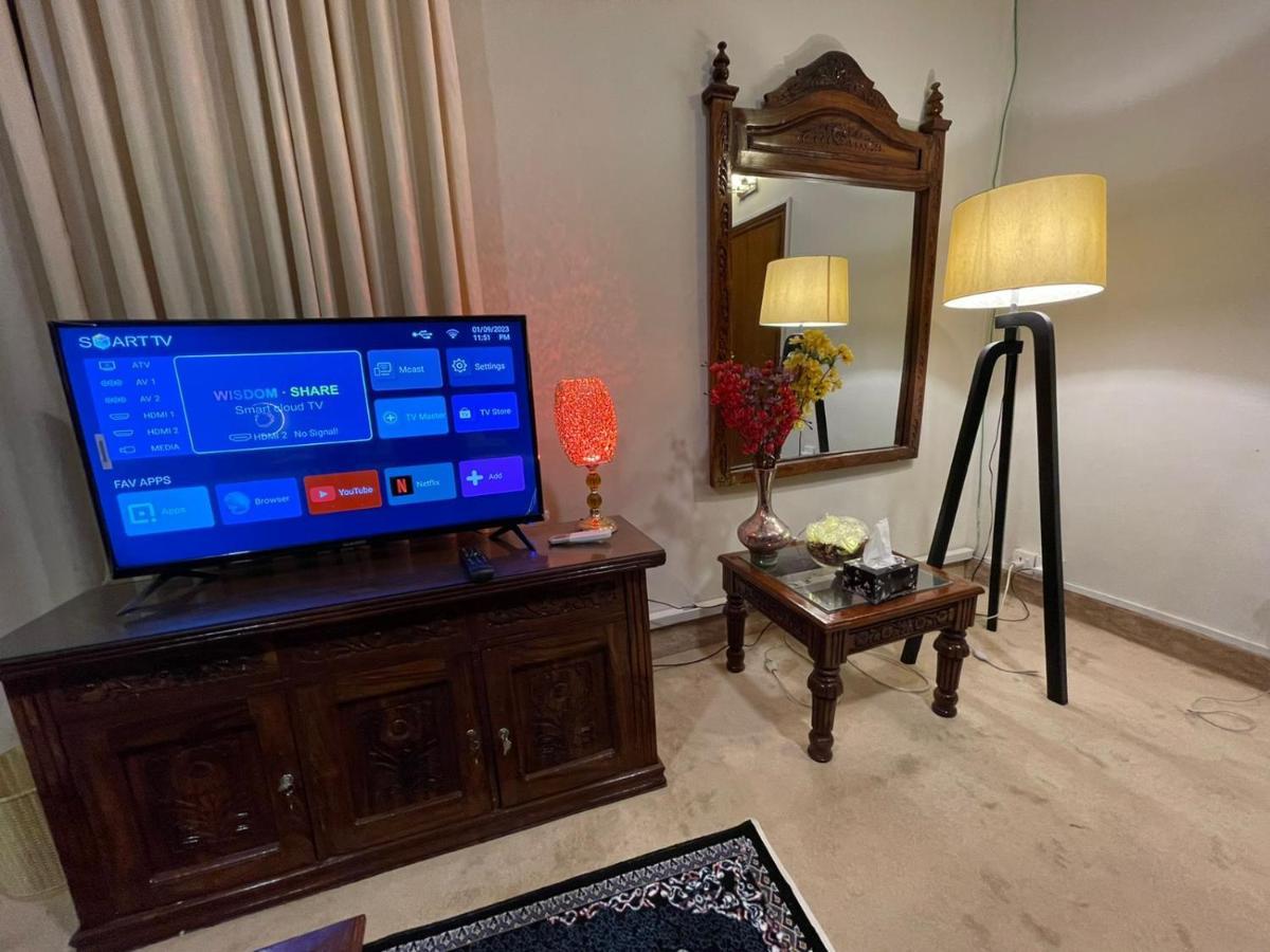 The Life Style Lodges Opp Centaurus Mall Islamabad Buitenkant foto