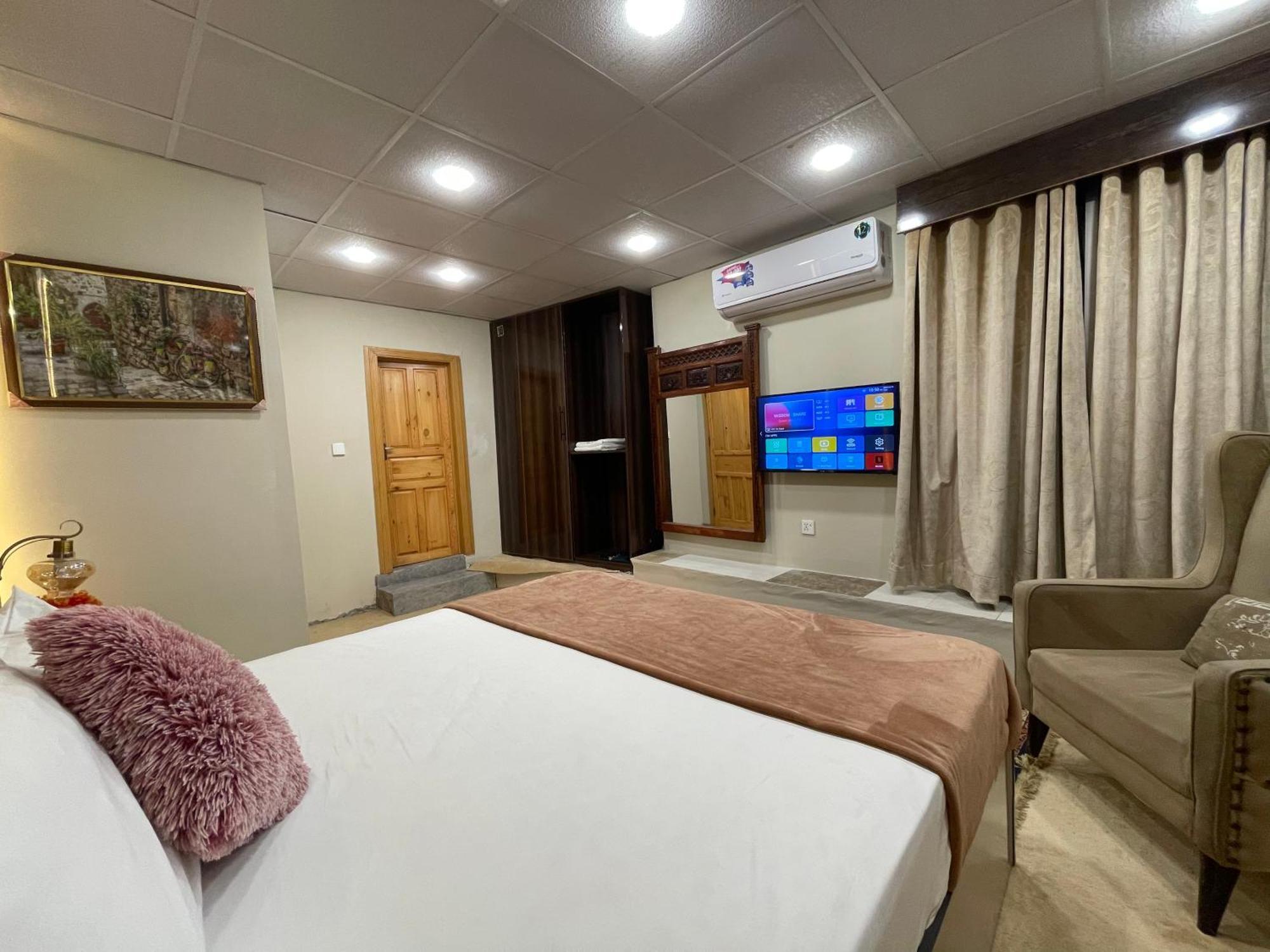 The Life Style Lodges Opp Centaurus Mall Islamabad Buitenkant foto