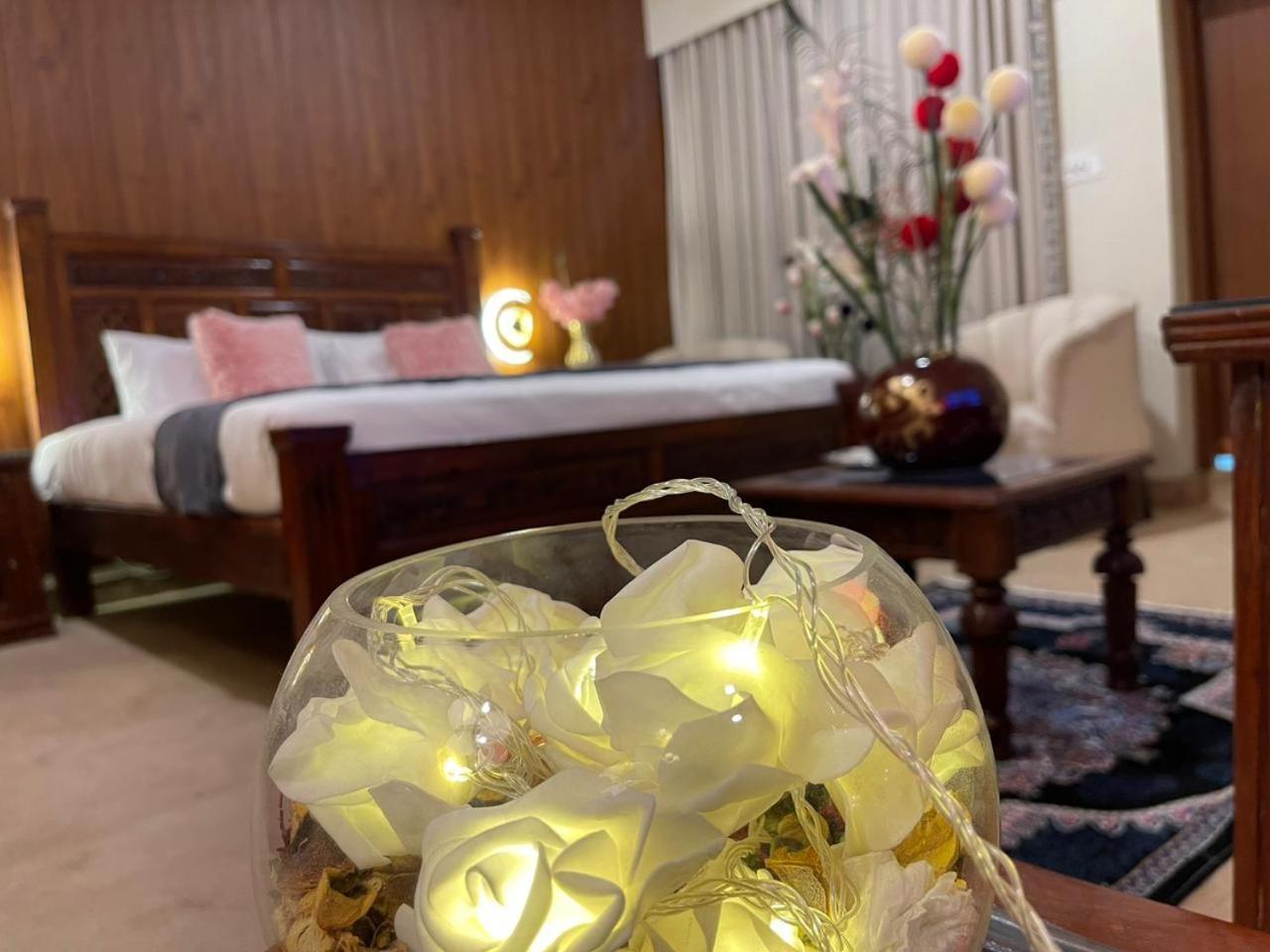 The Life Style Lodges Opp Centaurus Mall Islamabad Buitenkant foto